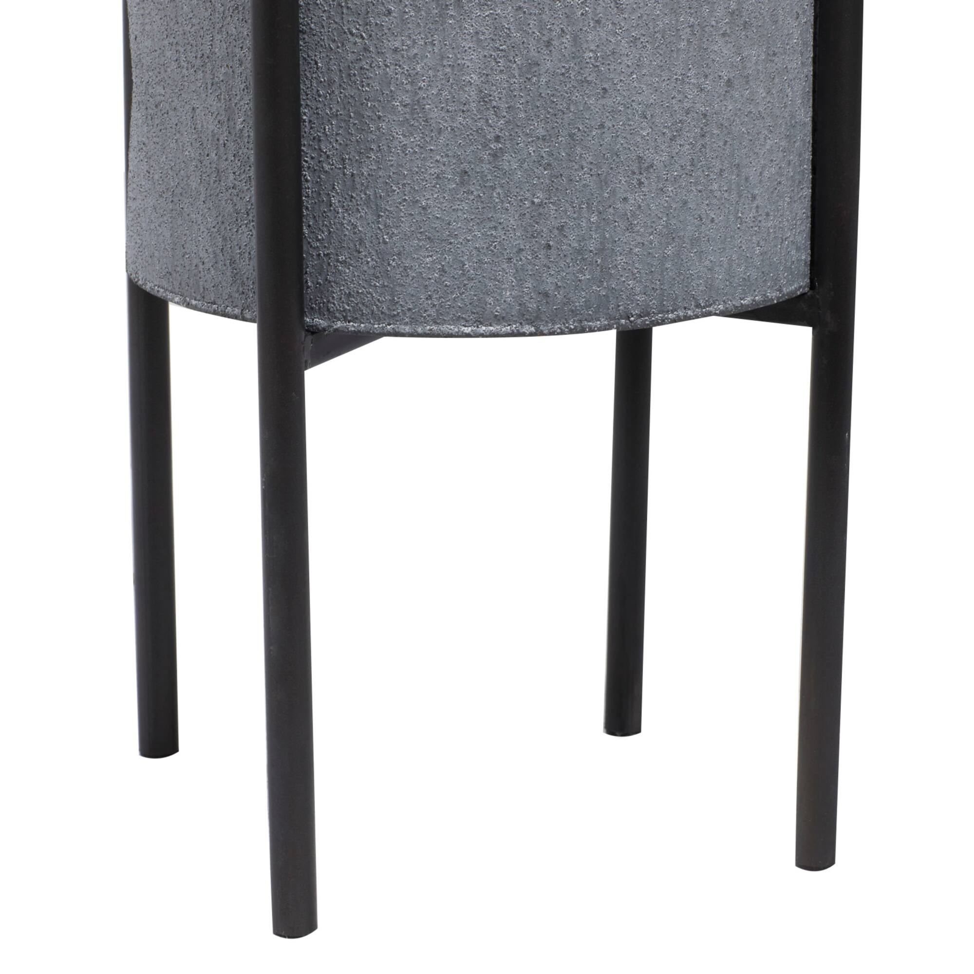 Modern Metal Planter Set